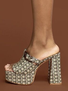 Larroude Dolly Verona Platform Mule Soft Patent Daisy Vichy Multi Seaweed Print